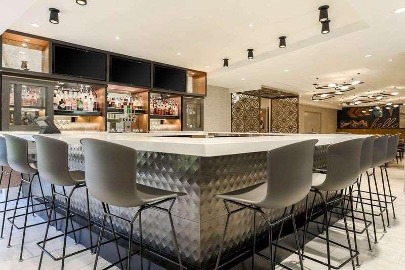 Doubletree By Hilton Austin-University Area מסעדה תמונה