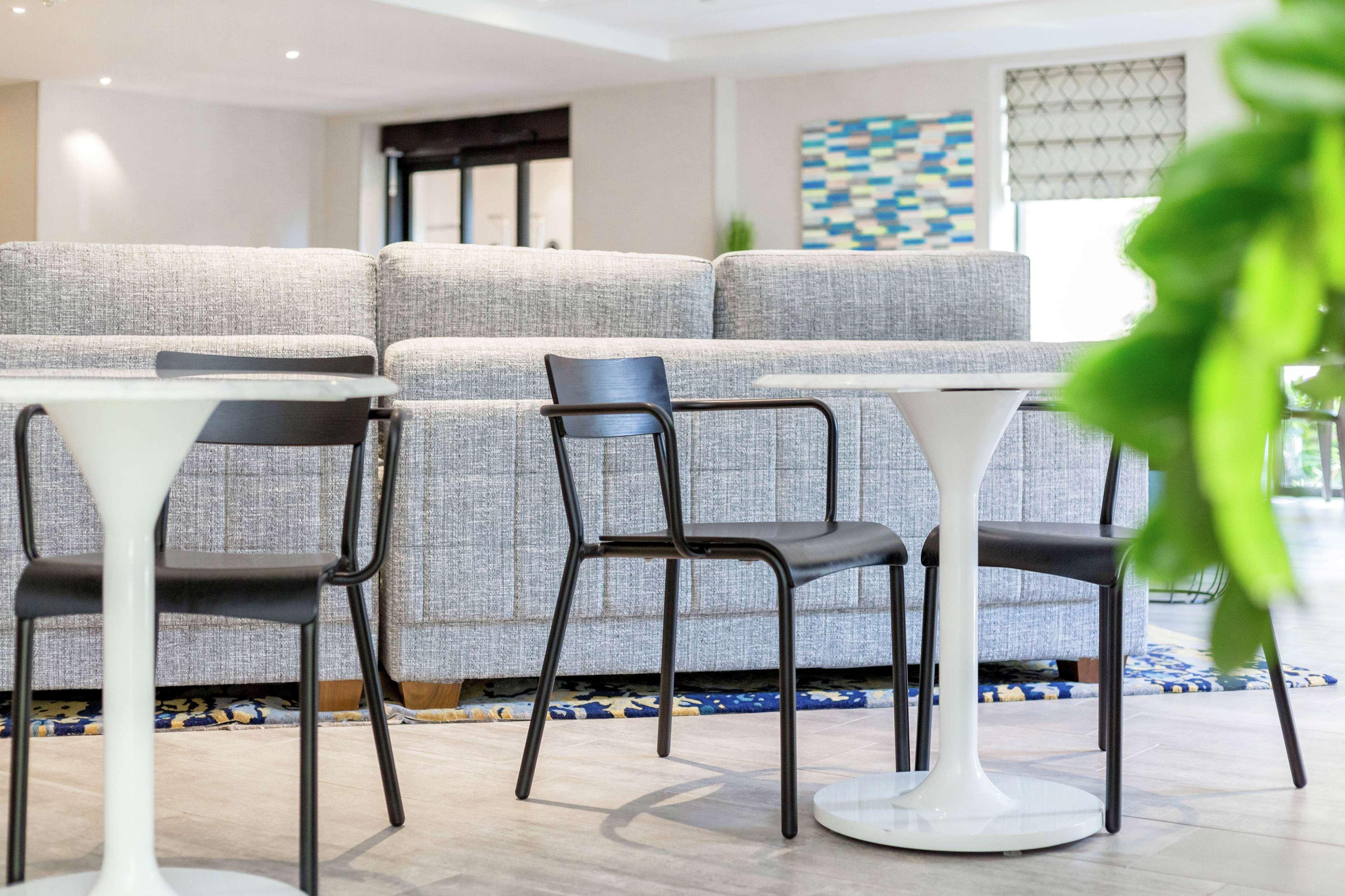 Doubletree By Hilton Austin-University Area מראה חיצוני תמונה