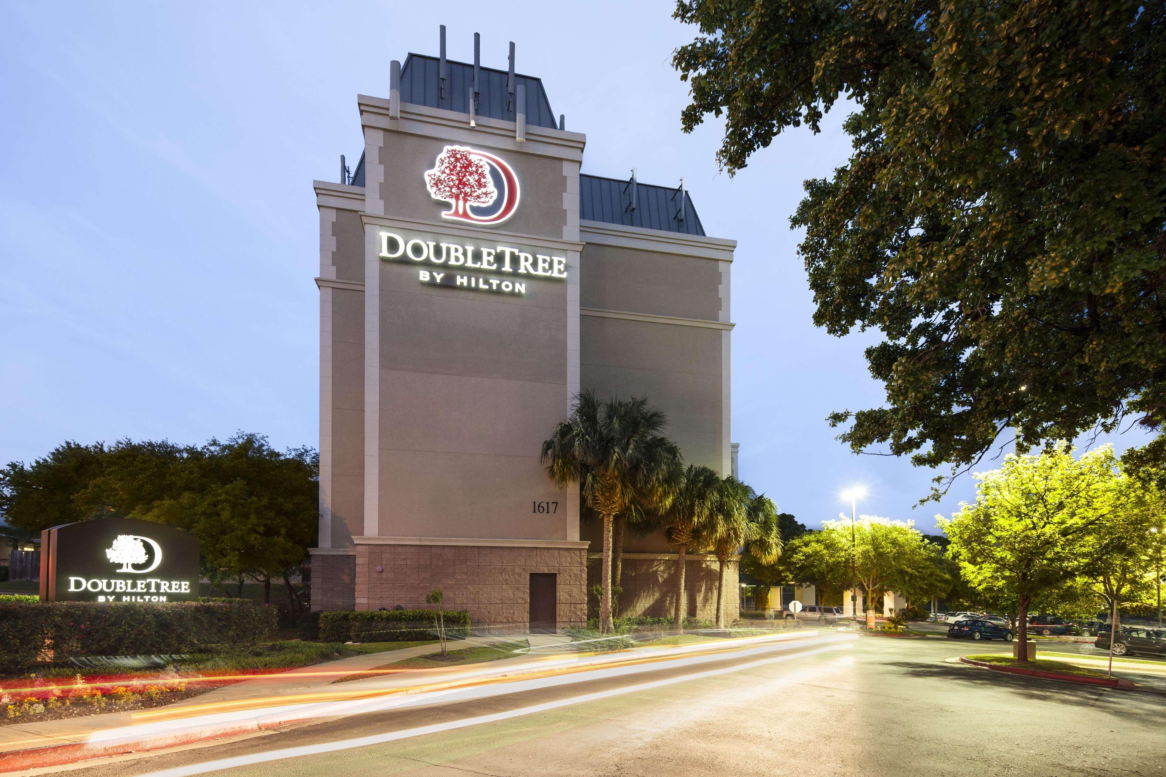 Doubletree By Hilton Austin-University Area מראה חיצוני תמונה
