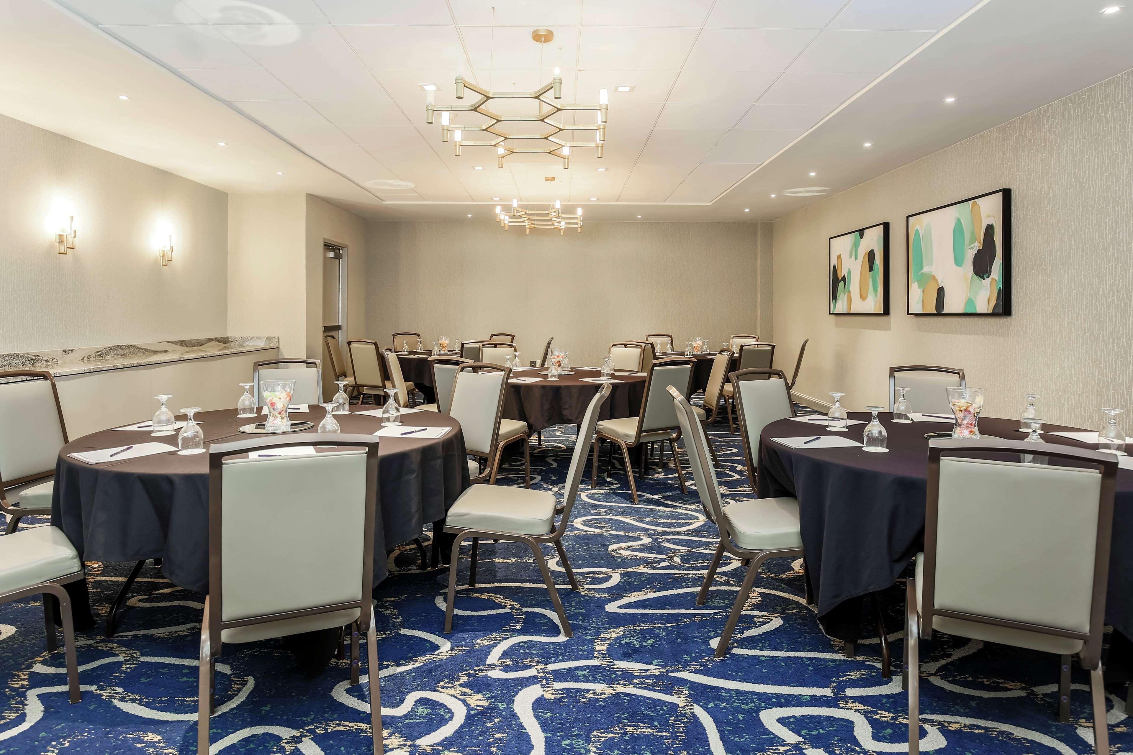 Doubletree By Hilton Austin-University Area מראה חיצוני תמונה