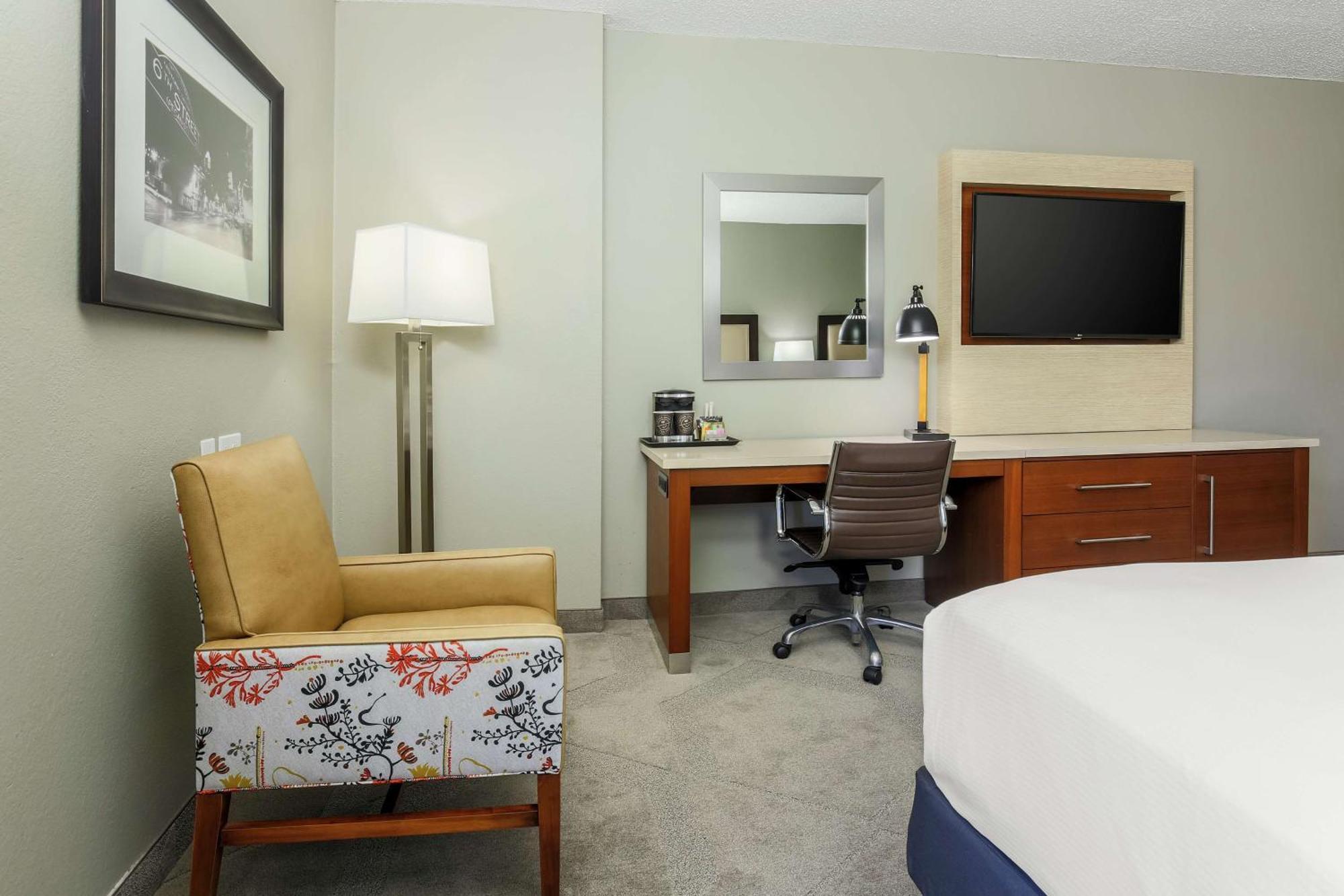 Doubletree By Hilton Austin-University Area מראה חיצוני תמונה