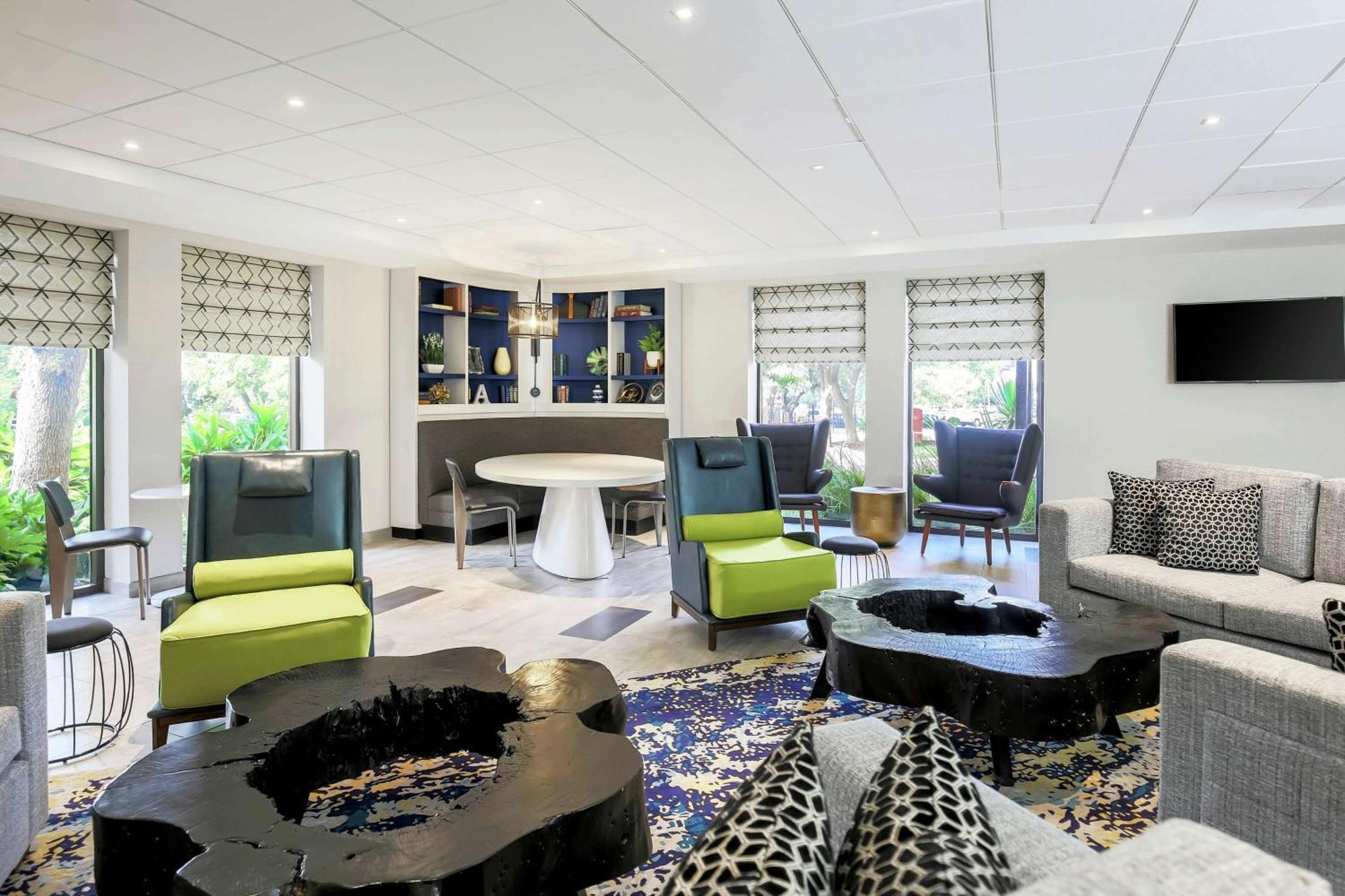 Doubletree By Hilton Austin-University Area מראה חיצוני תמונה