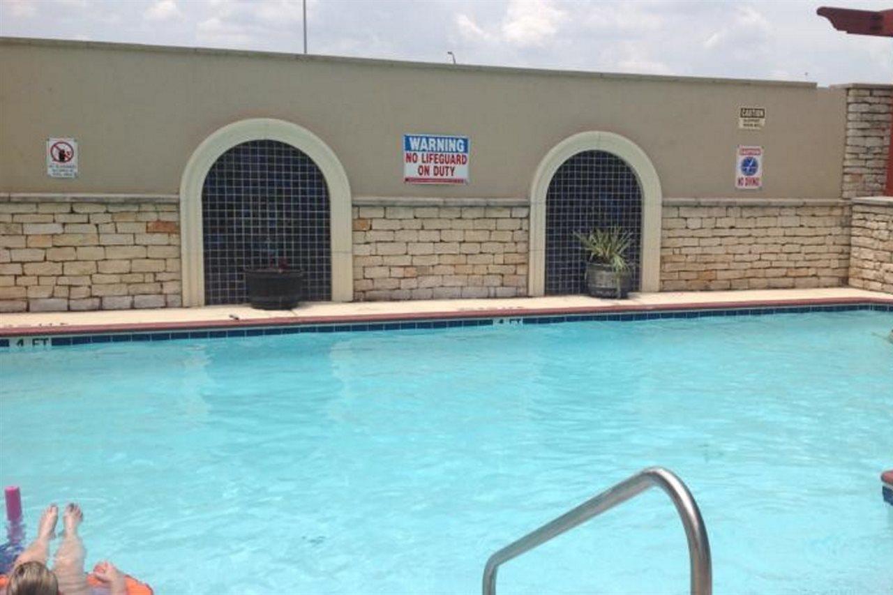 Doubletree By Hilton Austin-University Area מראה חיצוני תמונה